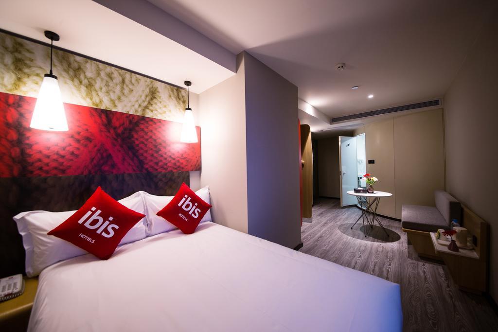 Ibis Guangzhou Yuexiu Park Metro Station Hotel Exterior photo
